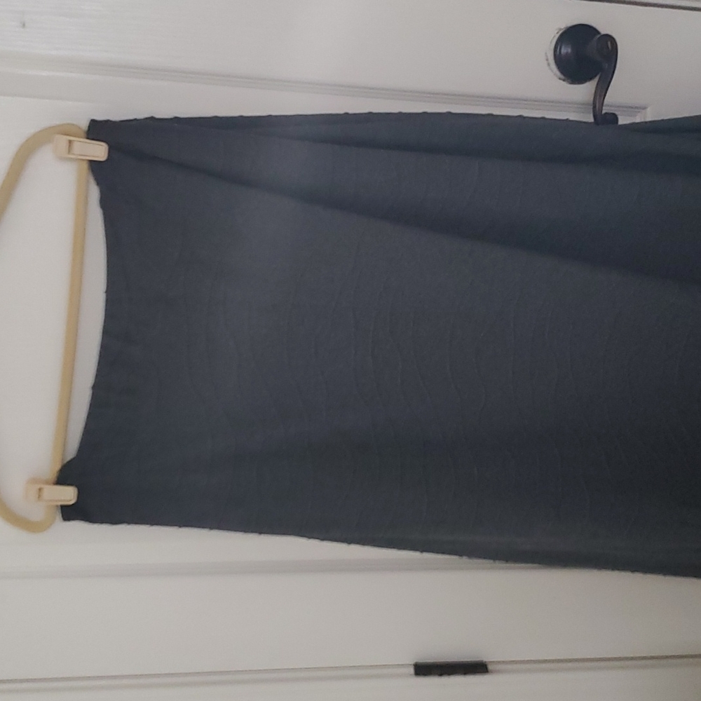 Avenue Plus Sized 26W/28W Knit Grey A-line Skirt w/knee-length lining